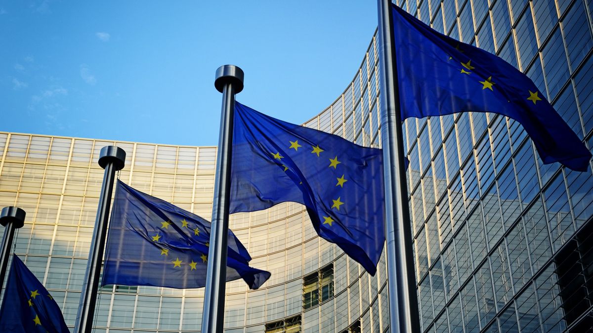 EK chce Polsko pokutou přimět k uposlechnutí příkazu unijního soudu